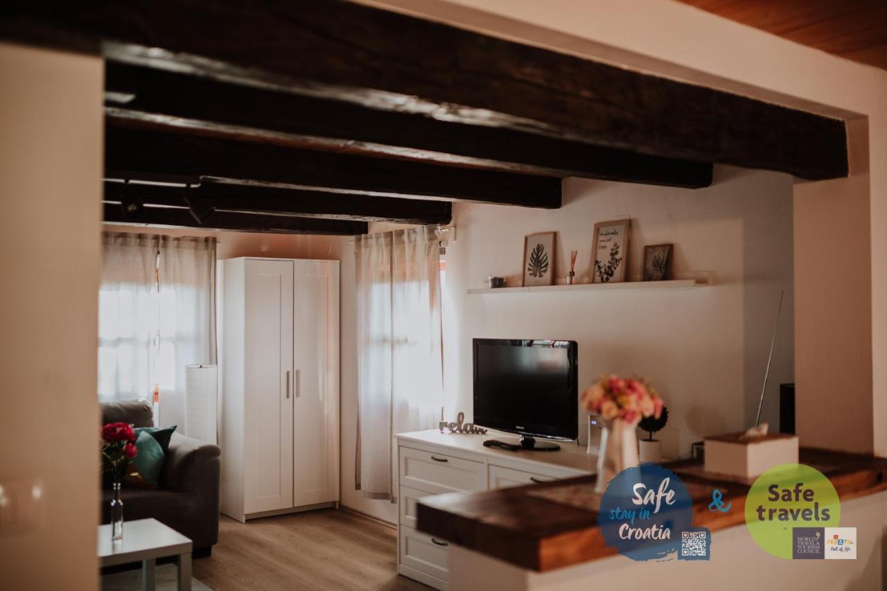 Villa Kuca Za Odmor Lang à Karlovac Extérieur photo